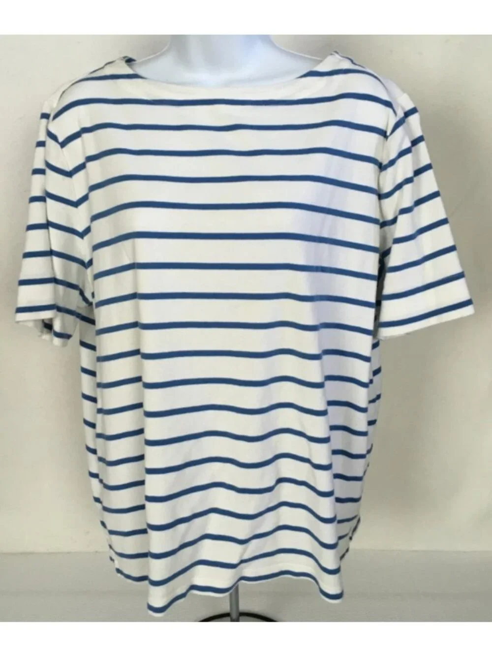 CJ Banks Top Women Size 1X White w Blue Stripes Short Sleeve T shirt Round Neck - Picture 1 of 14